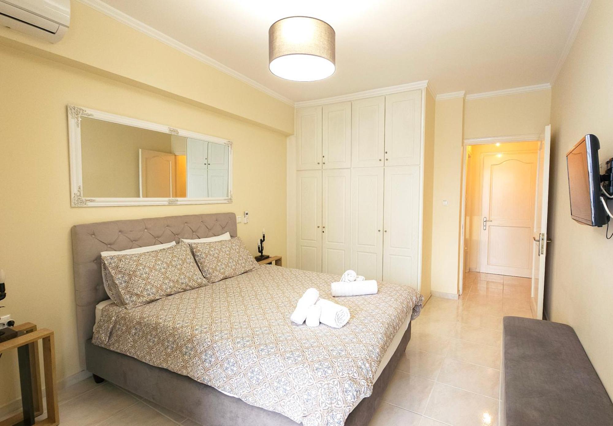 Kostas Home By Bill Apartments Patras Dış mekan fotoğraf